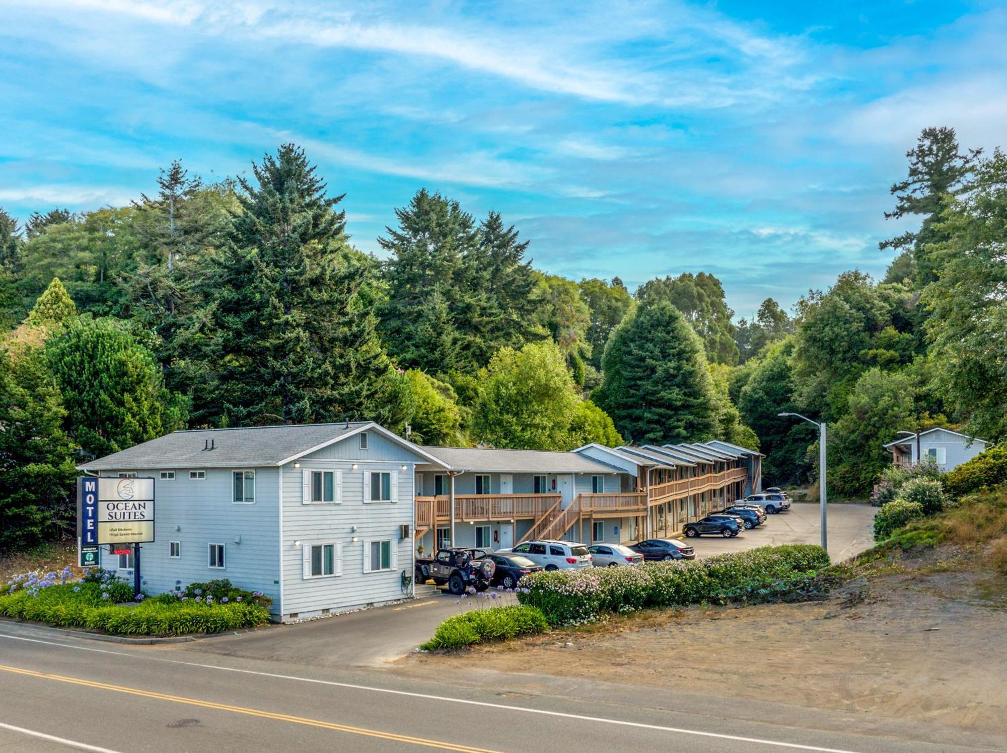 Ocean Suites Motel Brookings Bagian luar foto